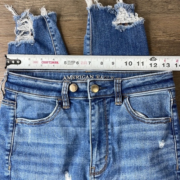 American Eagle Women’s Distressed Highest Rise Jegging, size 4 - Picture 6 of 13
